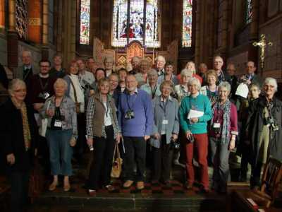 Friends in Rugby School Chapel  (c) Stained Glass Museum